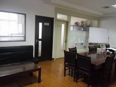   濟南工達捷能科技發(fā)展有限公司總經辦、采購部及小會議室